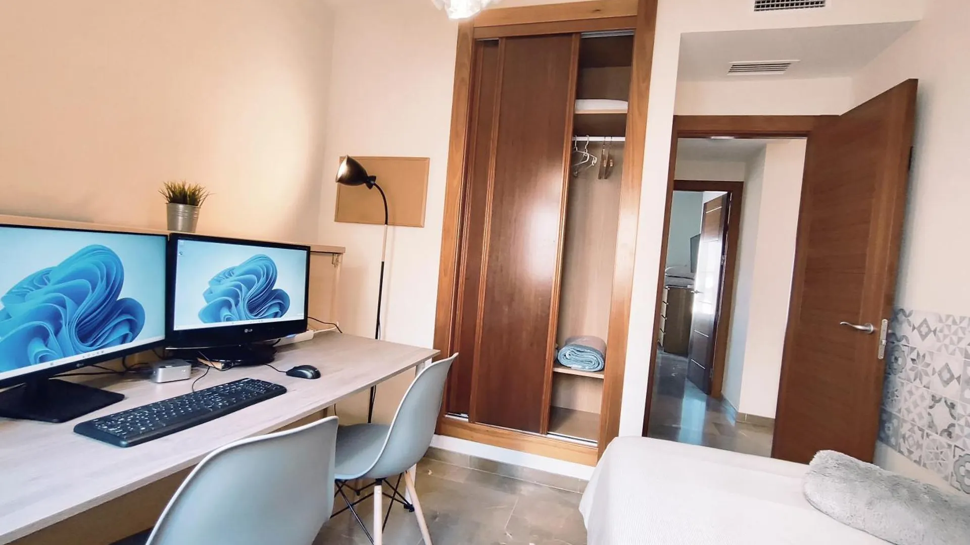 阿尔姆尼卡Casa Acogedora Con Vistas Espectaculares - Cozy Seaview House - 24H Access - Private Parking别墅 度假居