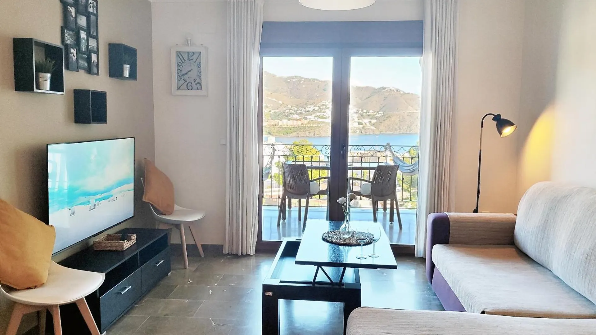 度假居 阿尔姆尼卡Casa Acogedora Con Vistas Espectaculares - Cozy Seaview House - 24H Access - Private Parking别墅 西班牙